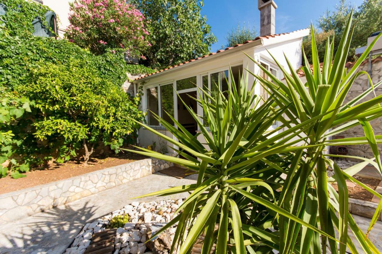 Apartments Bluesky Trogir Exterior foto